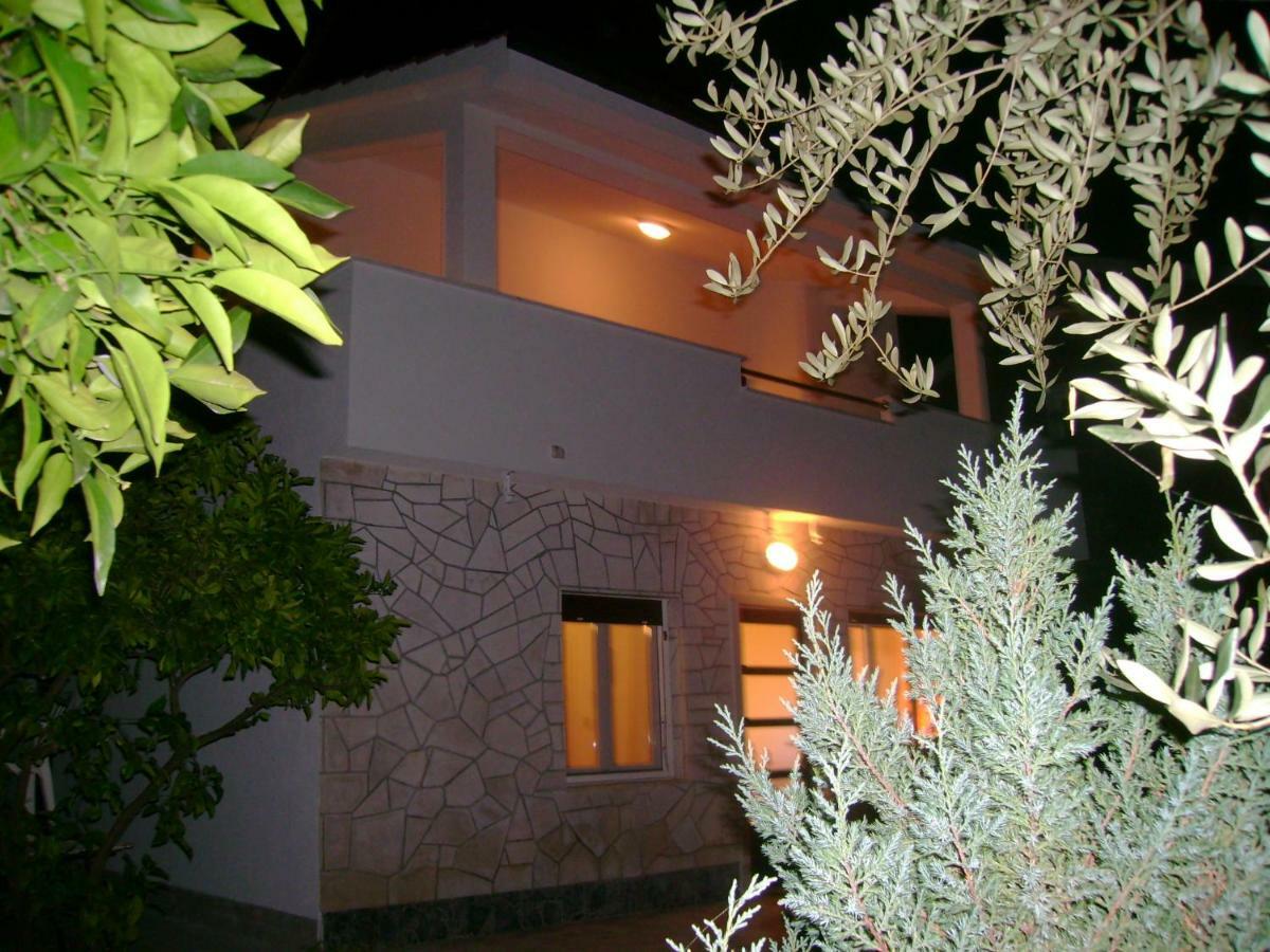 A1 Marina, Okrug Gornji Apartment *