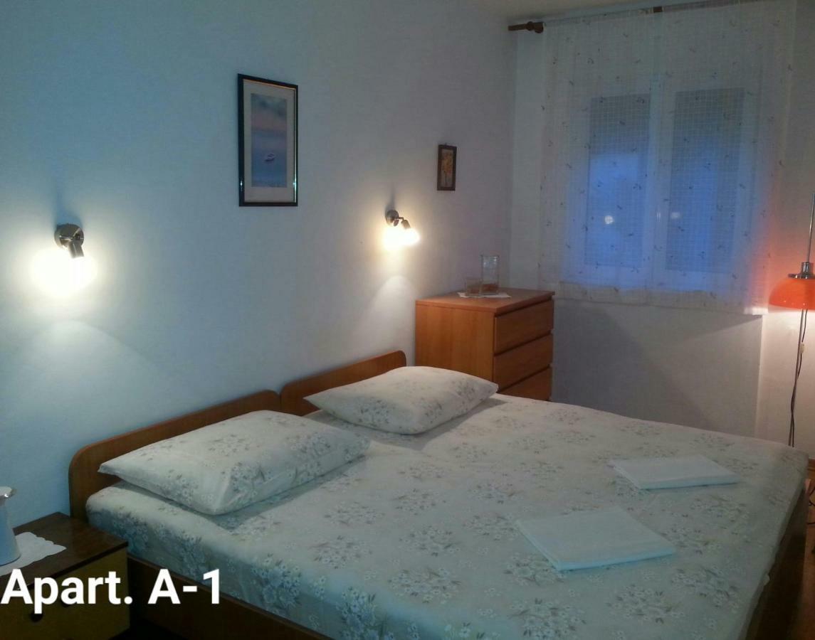 A1 Marina, Okrug Gornji Trogir